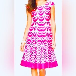 TALBOTS DRESS Pink & White Scallop Print-Cap Sleeve- Fit & Flare. Fully-lined 8P